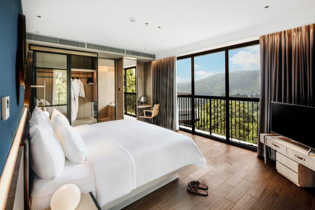 The Botanica Sanctuary Hotel Puncak Eksteriør billede Deluxe Room