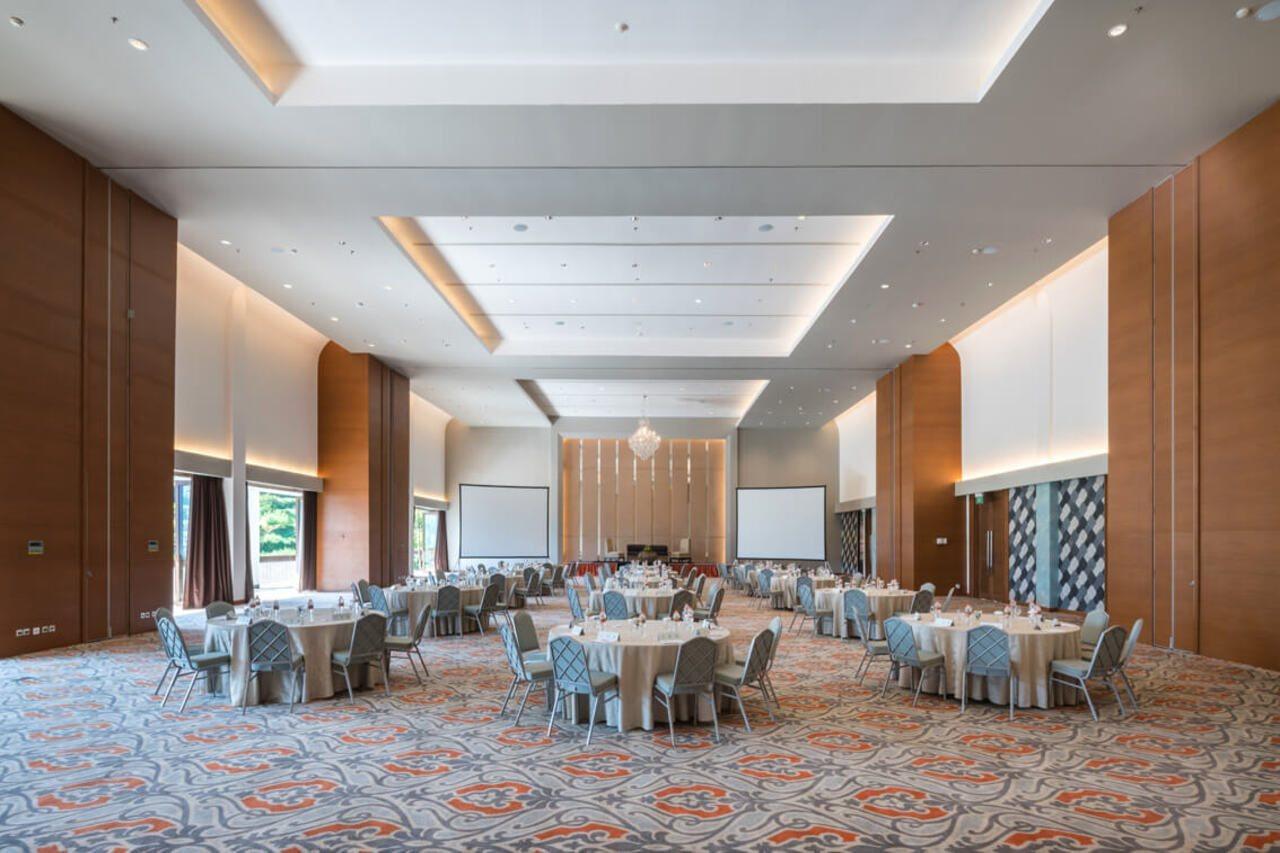 The Botanica Sanctuary Hotel Puncak Eksteriør billede The Grand Ballroom