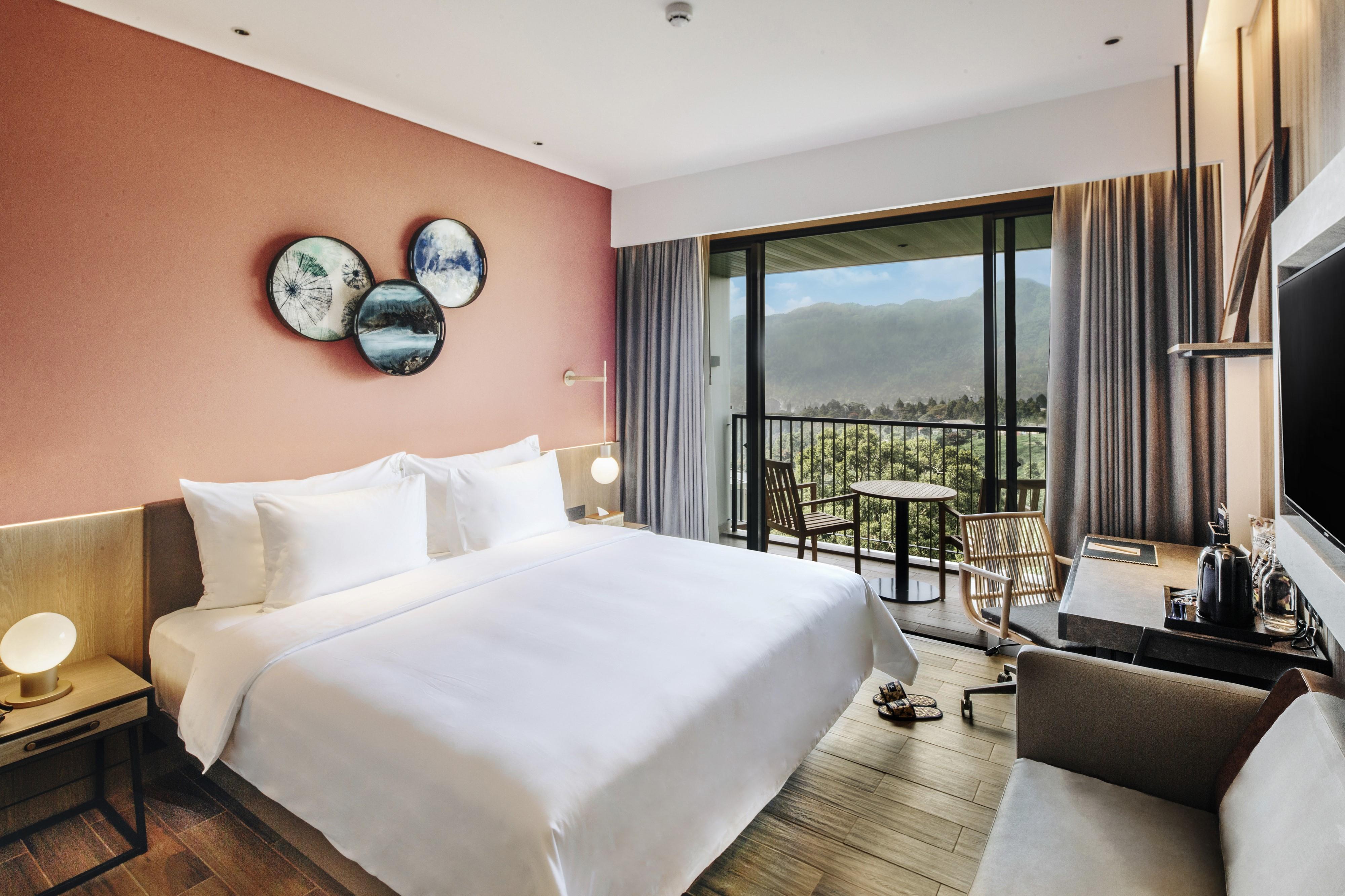 The Botanica Sanctuary Hotel Puncak Eksteriør billede Deluxe Room
